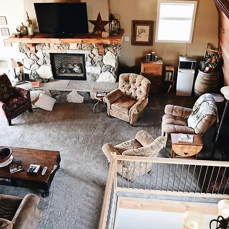 Country Barn B And B-2